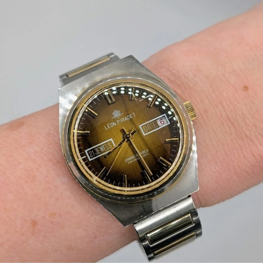 Leon Piradet 21 Jewels Swiss Manual Watch Amber Sunburst‎ Dial Faceted Crystal